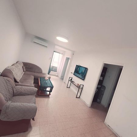 נוף לאגם הכנרת היפה והמרגיע Apartment Тиберия Екстериор снимка
