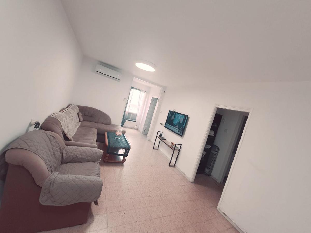 נוף לאגם הכנרת היפה והמרגיע Apartment Тиберия Екстериор снимка